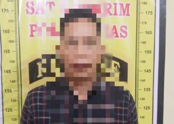 Pelaku cabul yang ditahan Polres Nias. (Foto Ist)