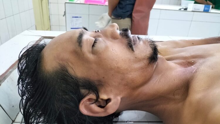 jenajah sepeda motor Honda Spacy BK 2277 YAY dititipkan diruangan jenajah RSUD dr Djasamen Saragih Kota Sianțar