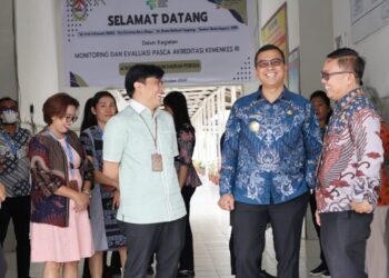 Pjs Bupati Toba, Dr. Agustinus Panjaitan, menyambangi RSUD Porsea
