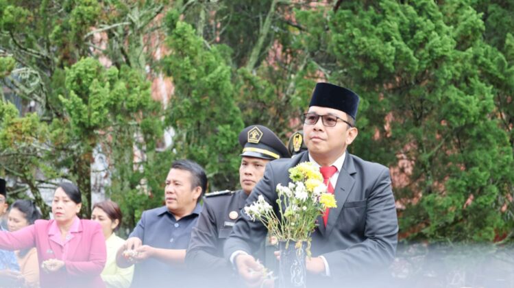 Pjs Bupati Toba Dr. Agustinus Panjaitan, bersama Forkopimda ziarah ke Makam Sisingamangaraja XII