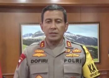 Komjen Ahmad Dofiri