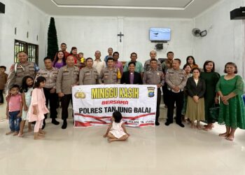 Wakapolres Tanjung Balai Kompol M Pardamean Pardede SH bersama personil laksanakan Minggu Kasih