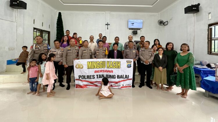 Wakapolres Tanjung Balai Kompol M Pardamean Pardede SH bersama personil laksanakan Minggu Kasih
