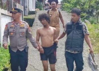 Kapolsek Medan Tuntungan, Iptu Eko Sanjaya amankan tersangka pengacaman. (Foto Ist)