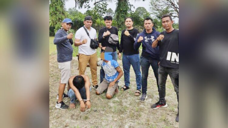 Kedua bandar narkoba, Sabaruddin Pulungan alias Bogel (56) dan Julkifli Manik saat ditangkap
