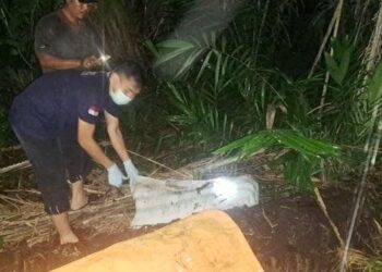 Penemuan mayat siswi SMP dalam sebuah karung. (Foto Ist)