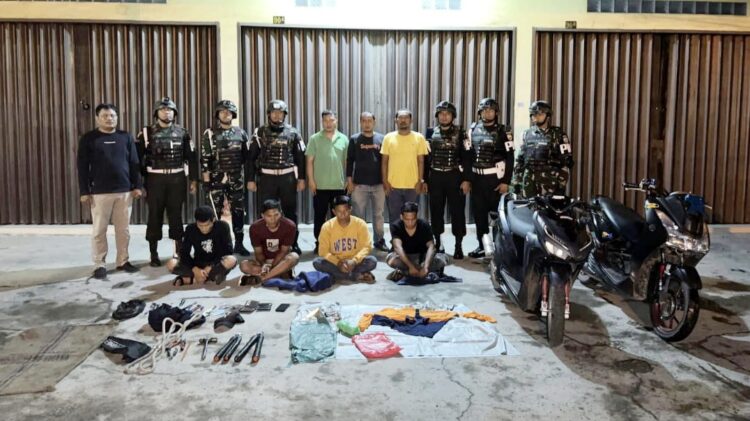 Empat terduga pelaku begal dan pencurian di kawasan Jalan Bilal, Pulo Brayan, Medan Barat diamankan tim patroli Polisi Militer Denpom I/5 Medan .(Foto Ist)