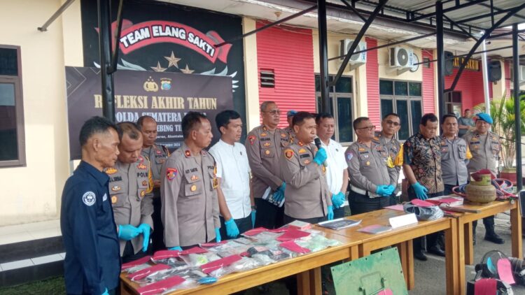 Kapolres Tebing Tinggi AKBP Drs Simon Paulus Sinulingga, SH pimpin pelaksanaan Refleksi Akhir Tahun 2024