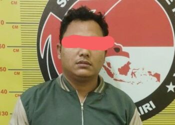 Oknum anggota Polri, Briptu AKS yang diringkus Sat Res Narkoba Polres Dairi atas kepemilikan narkotika jenis sabu. (Foto Ist)