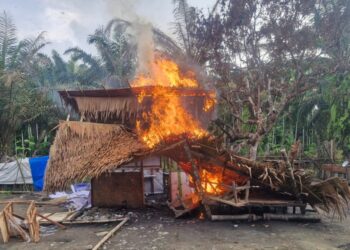 Polda Sumut bersama personil Kodam I / BB menggerebek lima lokasi diduga sarang peredaran narkoba di Kabupaten Deli Serdang dan Langkat. (Foto Ist)