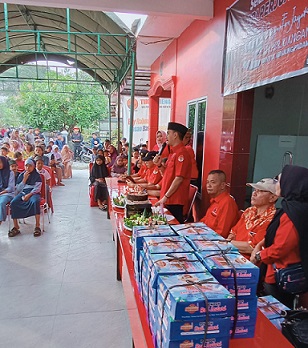 Ketua DPC PDI Perjuangan Kota Tebing Tinggi, H. Iman Irdian Saragih SE menyampaikan kata sambutannya