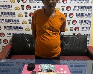 Pelaku MR alias K beserta barang bukti diamankan di Sat ResNarkoba Polres Tanjung Balai