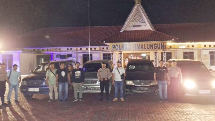 Barang bukti ke empat mobil hasil kasus penggelapan sudah diamankan di Polres Simalungun 