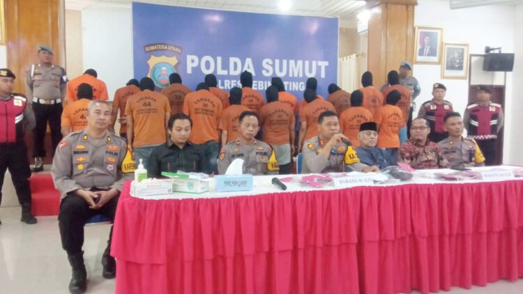 Kapolres Tebing Tinggi AKBP Drs Simon Sinulingga pimpin Press Release