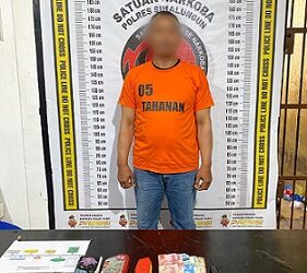 Tersangka AIPDA S beserta barang bukti sudah diamankan di Sat Resnarkoba Polres Simalungu