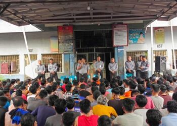 Kalapas Klas IIB Tebing Tinggi, Leonard Silalahi menyampaikan kembali informasi terkait 13 program akselerasi Menteri Imigrasi dan Pemasyarakatan kepada warga binaan