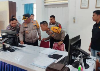 Kapolres Simalungun AKBP Marganda Aritonang, S.H., S.I.K., M.M menggelar Inspeksi mendadak (Sidak) di Satpas Lanta