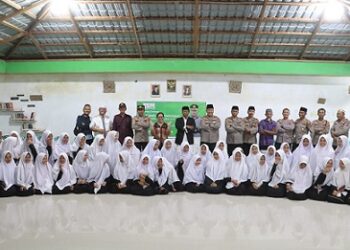 Kapolres Simalungun AKBP Choky Sentosa Meliala, S.I.K. S.H. M.H Safari Ramadha di Pondok Pesantren Dzhunnurain