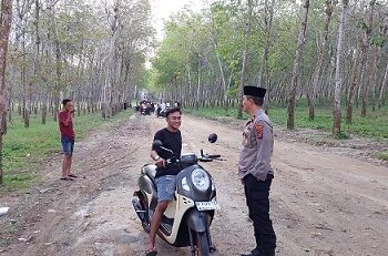 Kabag Ren AKP Tugono gerak cepat berhasil mengagalkan aksi balap liar yang akan dilakukan sekelompok pemuda di kawasan Batu Silangit