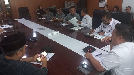 Ketua Komisi 1 DPRD Medan, Reza Pahlevi Lubis menggelar Rapat Dengar Pendapat (RDP) dengan jajaran Imigrasi Kelas 1 Khusus TPI Medan, Imigrasi Kelas 1 TPI Polonia dan Imigrasi Belawan. (Foto Ist)