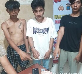 Ketiga pelaku curat yang ditangkap Polsek Tanah Jawa