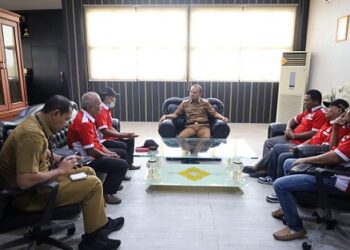 Wali Kota Tanjung Balai, Mahyaruddin Salim didampingi Plh Kadis Kominfo Heri Antoni menerima Audiensi dan kunjungan silaturahmi dari Persatuan Wartawan Republik Indonesia (PWRI) Kota Tanjung Balai,