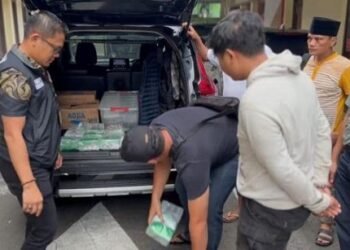 Polisi menciduk pelaku AA (28) memiliki narkoba jenis sabu seberat 12 kg. (Foto Ist)
