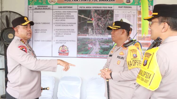 Kapolda Sumut Irjen Whisnu Hermawan Februanto, S.IK., M.H pengecekan Pos Pelayanan I Pintu Tol Sinaksak