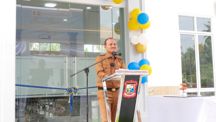 Wali Kota Tanjungbalai, Mahyaruddin Salim resmikan gedung baru Dinas PUPR