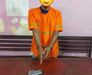 Pelaku Heri Puji alias Amir beserta barang bukti 