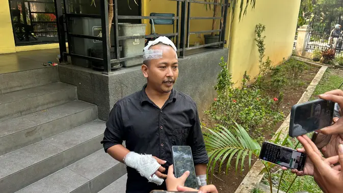 Sopir Taksi Online Selamat Usai Ditusuk dan Hampir Ditabrak Begal