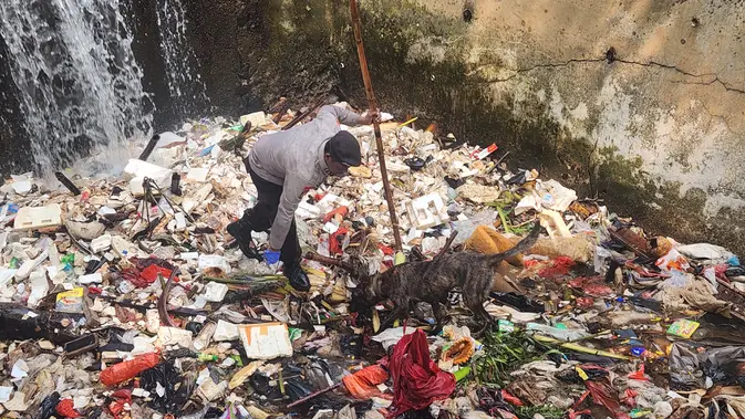 Polda Metro Jaya Cari Potongan Tubuh Korban Mutilasi di Kali Licin Depok
