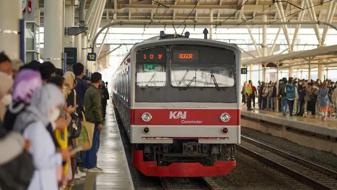 Lonjakan Penumpang KRL Jabodetabek, KAI Commuter Siapkan Antisipasi