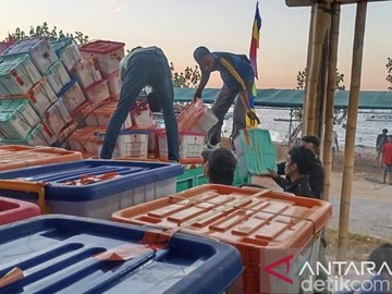 Bantuan Logistik Gempa Palue Disalurkan via Jalur Laut dan Udara