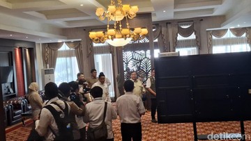 Usai Pekanbaru, Prabowo Tinjau Penanganan Karhutla di Palembang