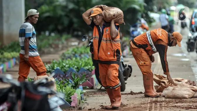 DKI Batasi Usia Maksimal Penyedia Jasa Lainnya Perorangan