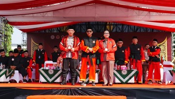 Kapolri Dianugerahi Anggota Kehormatan Tapak Suci Putera Muhammadiyah