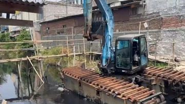 Jembatan Bambu Tegal Alur Viral, Pramono Janji Bangun Beton