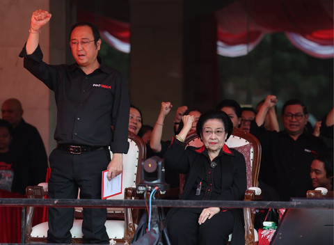 Pro Mega Dikenakan Prananda dan Kader PDIP di Peringatan Kudatuli, Begini Maknanya