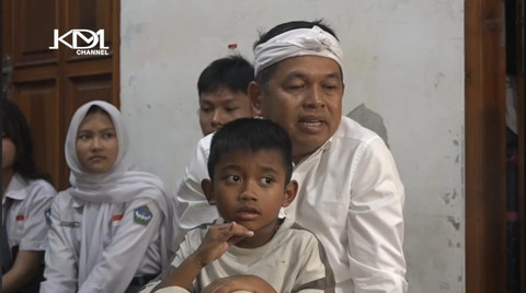 Dedi Mulyadi Tanggung Biaya Pendidikan Empat Anak Aiptu Asep