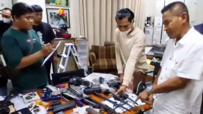 Polisi Selidiki Penemuan Senjata di Yayasan Sekolah Jaksel
