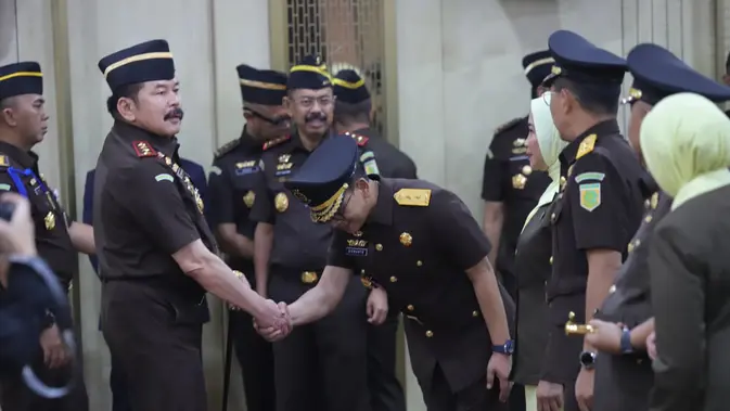 Jaksa Agung Lantik 15 Kajati dan Pejabat Eselon II