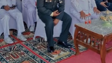 Karpet Masjid Jadi Alas Panggung HUT RI, Camat Mawasangka Klarifikasi
