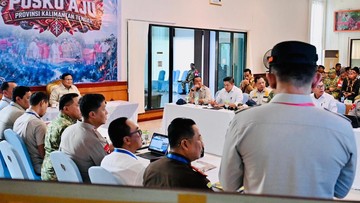 Presiden Prabowo Didampingi Mendagri Tinjau Penanganan Karhutla Kalimantan Tengah