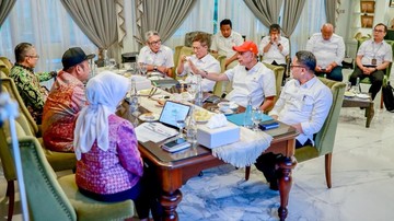 Wamensos dan Bappenas Rapat Koordinasi Penanganan Bencana dan Sekolah Rakyat