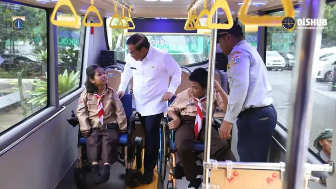 32 Bus Ramah Disabilitas Layani 41 Ribu Siswa DKI Jakarta