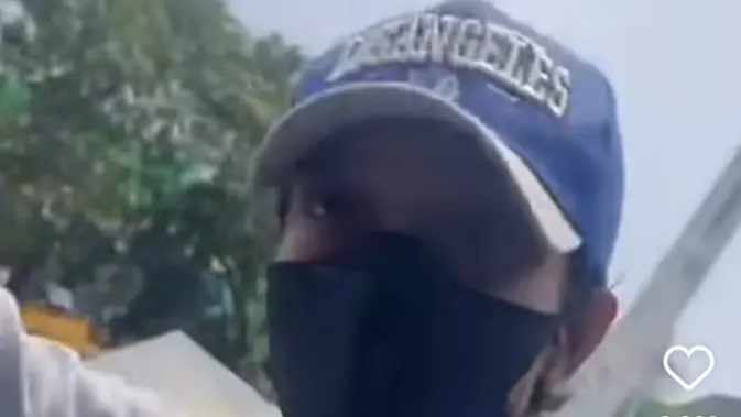 Viral di Media Sosial, Juru Parkir Pungut Pemotor Rp 5 Ribu