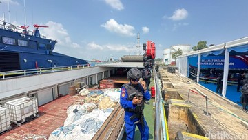BNN Gagalkan Penyelundupan 2,6 Ton Narkoba Cair di Kepri
