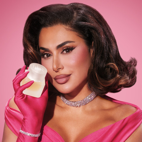 Huda Beauty Luncurkan Easy Bake Intense Eau de Parfum Beraroma Floral Gourmand