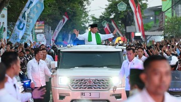 Warga Jombang Antusias Sambut Prabowo di Muktamar ke-35 NU